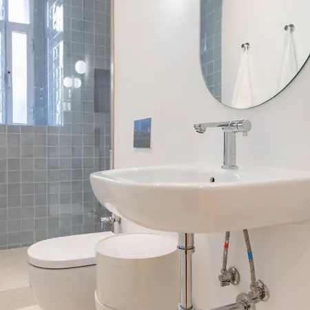 Lovelystay - Sunny Designer With River Views Apartamento