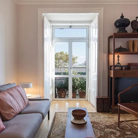 Apartamento Lovelystay - Sunny Designer With River Views Lisboa