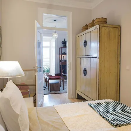 Lovelystay - Sunny Designer With River Views Apartamento