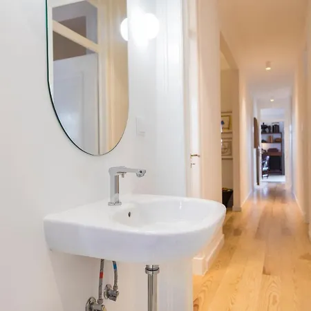 Apartamento Lovelystay - Sunny Designer With River Views Lisboa